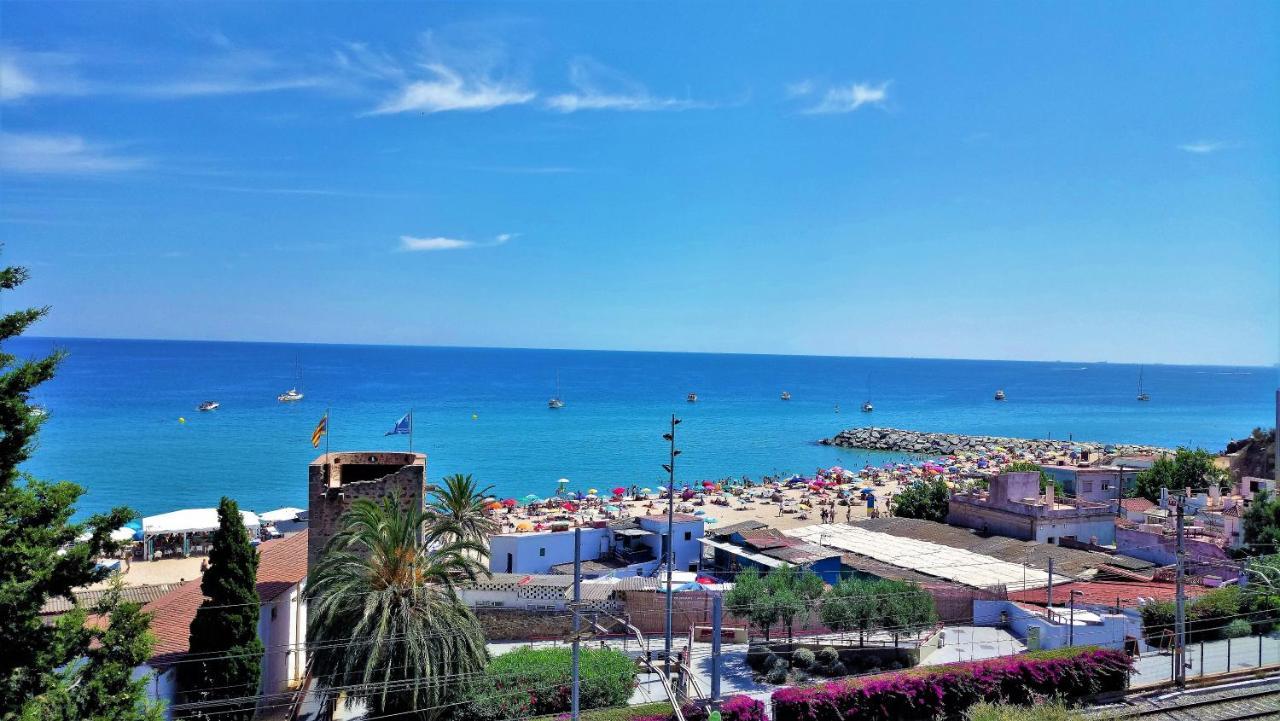 Bianca Seaview & Beach Apartment Montgat Esterno foto